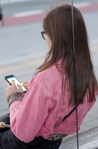 女性